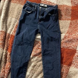 levi’s skinny jeans - 26